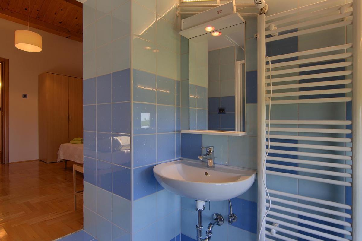 Holiday Kukurin Holiday home *
