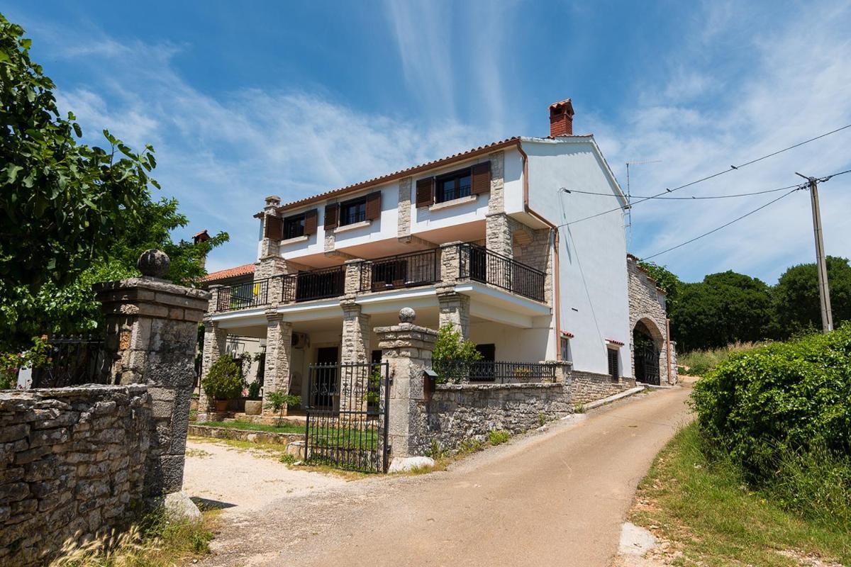 Počitniška hiša Holiday Kukurin Bale