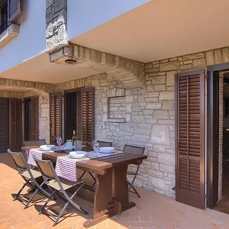 Holiday Home Kukurin Bale Exterior photo